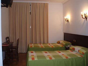 Hostal Hispano Pensión 2*