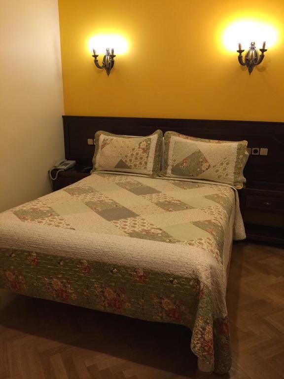 Hostal Hispano Pensión 2*
