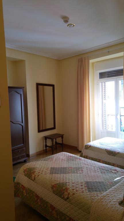 Pensión Hostal Hispano 2*
